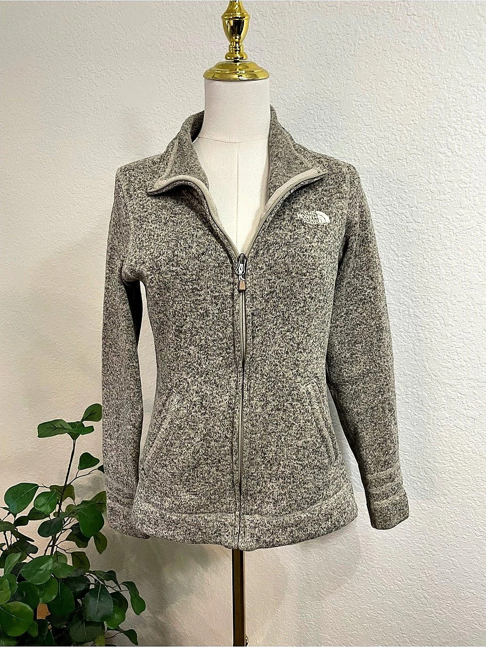 The North Face Crescent Full Zip Sweater Fleece Jacket Gray Women’s Small